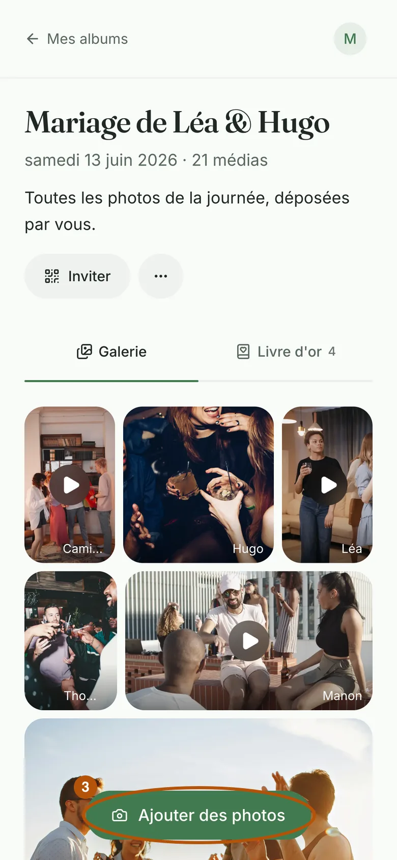 L'album ouvert sur un téléphone, avec le bouton vert de dépôt entouré en bas de l'écran.